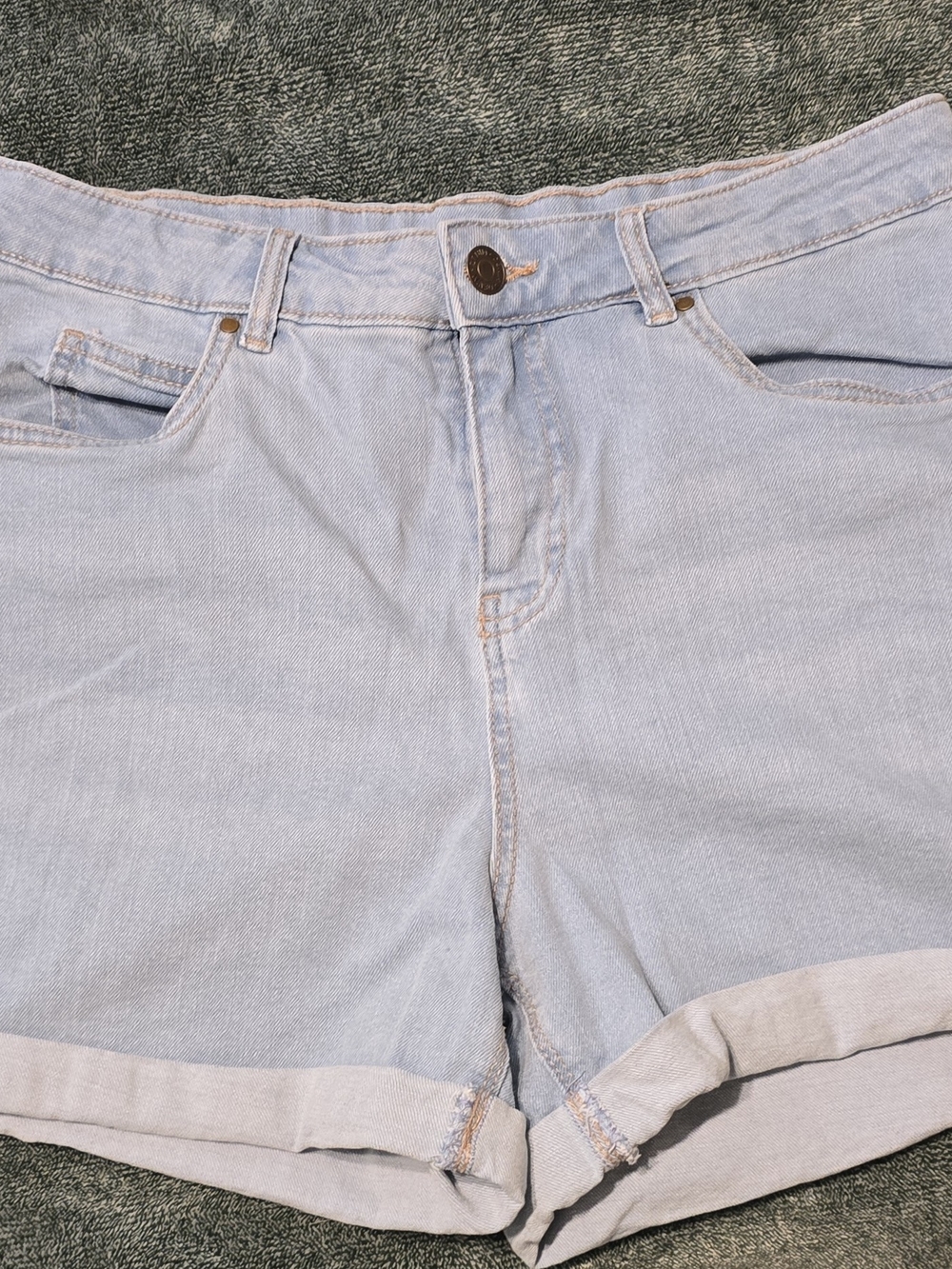 Serra Light Wash Denim Shorts